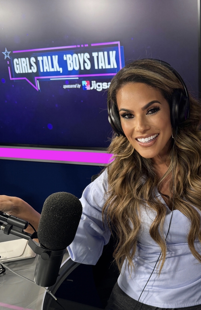 Bonnie-Jill Laflin is a former NFL cheerleader and the NBA's first female scout. She also had a stint around the mansion as a Playboy bunny and promotions person.