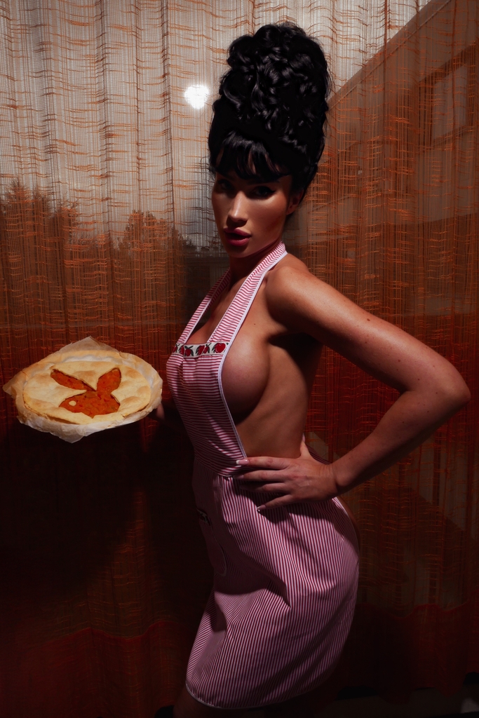 Peach Pie with Playboy Club creator Zaya and French photographer Ella Marciano